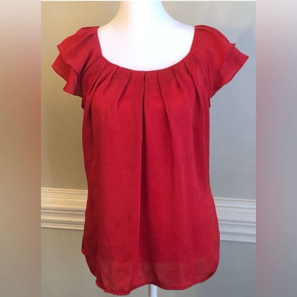 Violet & Claire Red Pleated Flutter Short Sleeve Blouse
